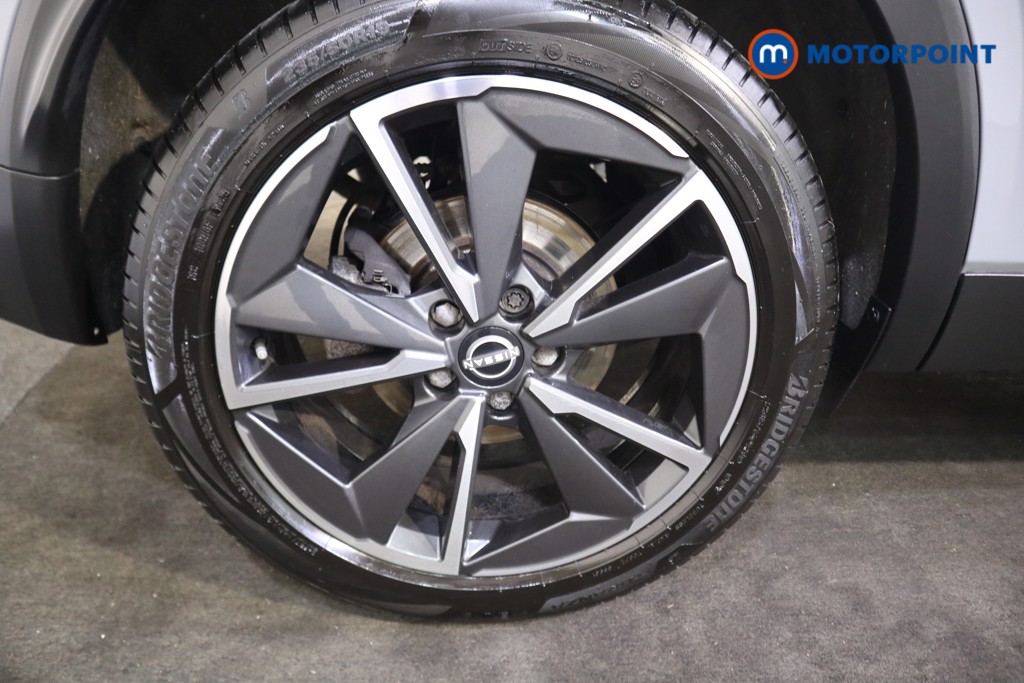 Nissan Qashqai Tekna Manual Petrol SUV - Stock Number (1589461) - 20th supplementary image