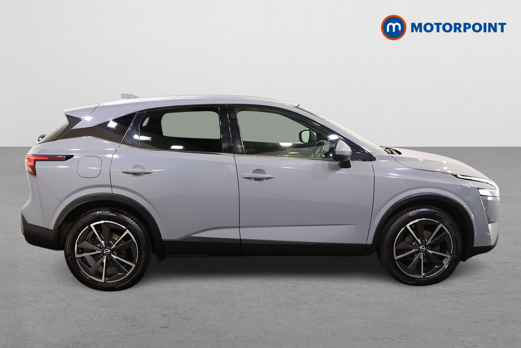 Nissan Qashqai Tekna Manual Petrol SUV - Stock Number (1589461) - Drivers side