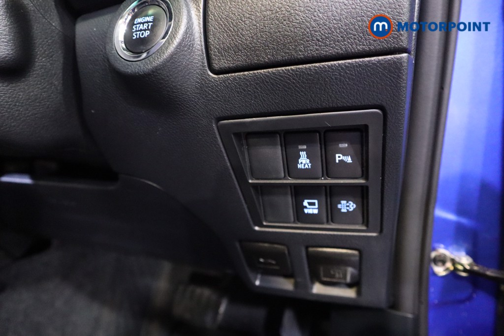 Toyota Hilux Invincible X Automatic Diesel Double Cab Pick-Up - Stock Number (1589555) - 11th supplementary image