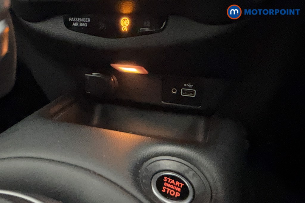 Nissan Juke N-Connecta Automatic Petrol SUV - Stock Number (1589569) - 13th supplementary image