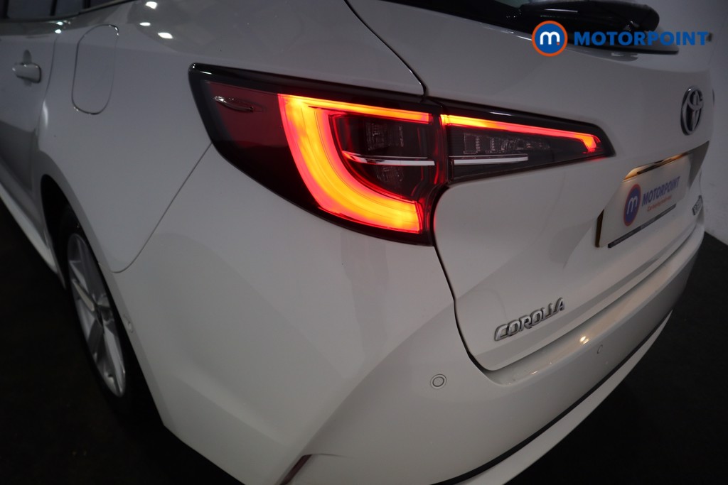 Toyota Corolla Icon Tech Automatic Petrol-Electric Hybrid Estate - Stock Number (1589621) - 26th supplementary image