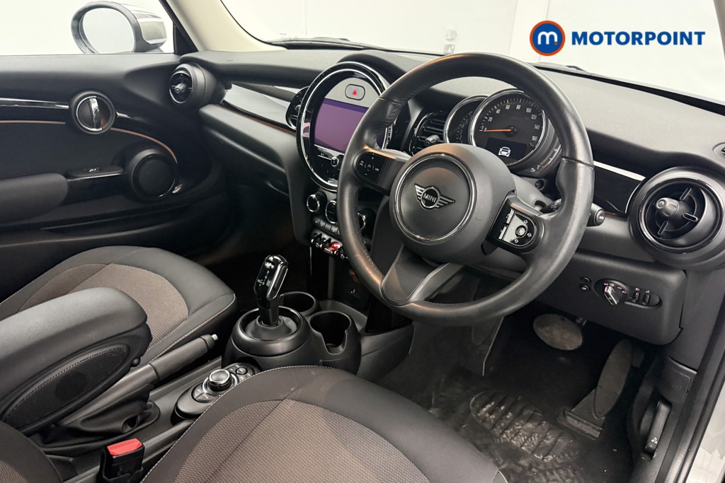 Mini Hatchback Cooper Classic Automatic Petrol Hatchback - Stock Number (1589707) - 4th supplementary image