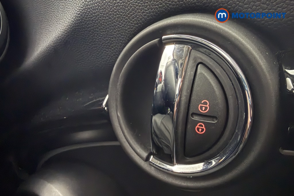 Mini Hatchback Cooper Classic Automatic Petrol Hatchback - Stock Number (1589707) - 14th supplementary image