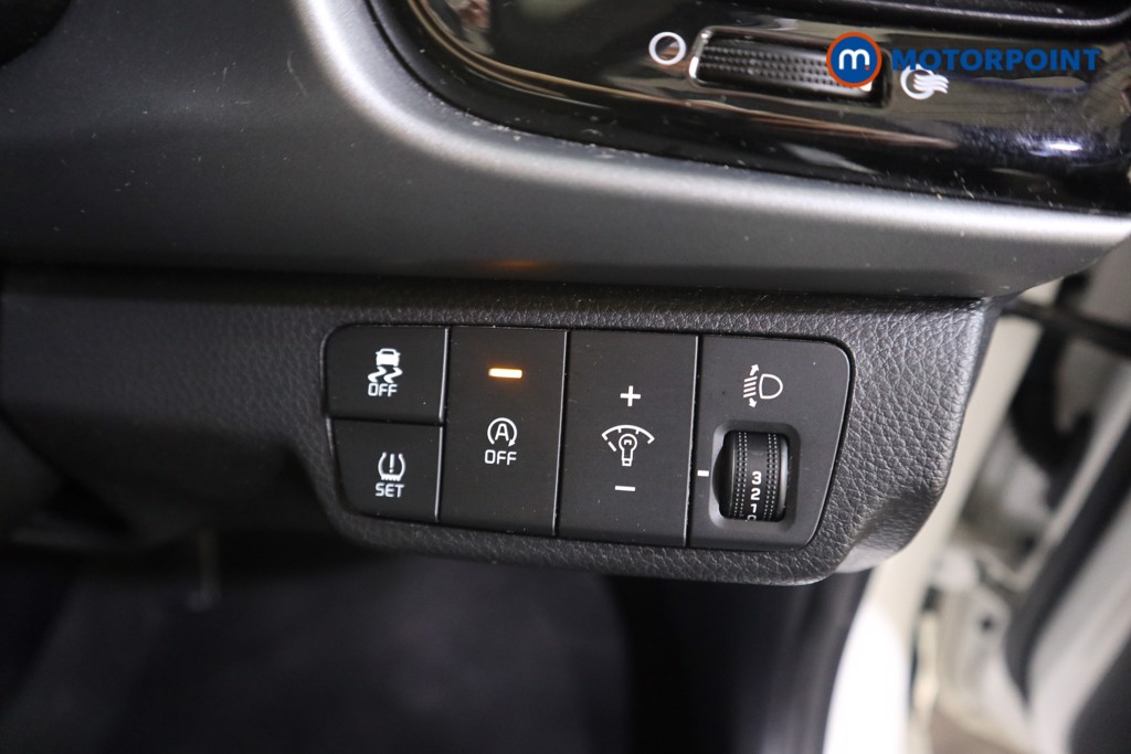 KIA RIO 2 Manual Petrol Hatchback - Stock Number (1589730) - 9th supplementary image