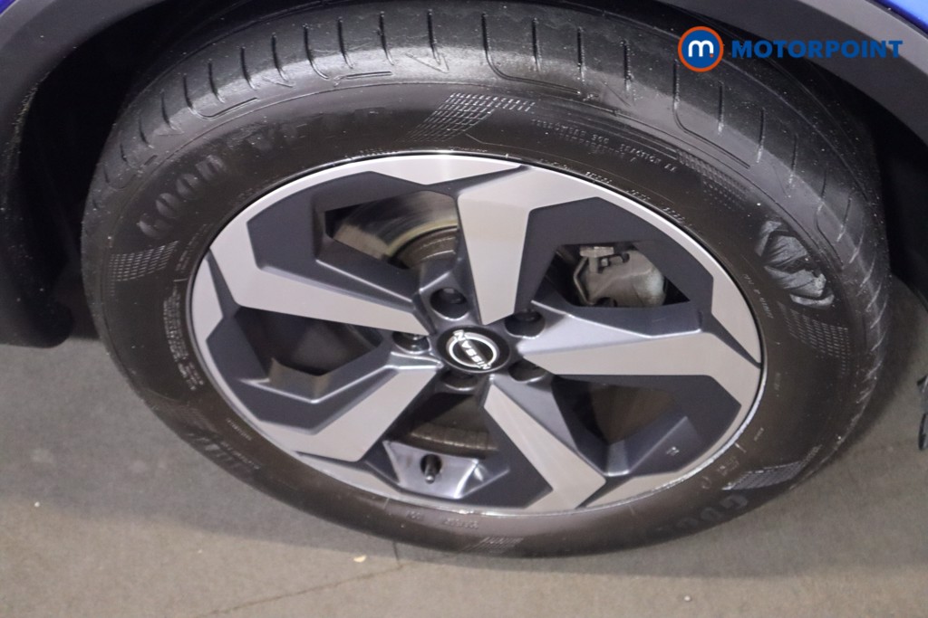 Nissan Qashqai N-Connecta Manual Petrol SUV - Stock Number (1589745) - 11th supplementary image