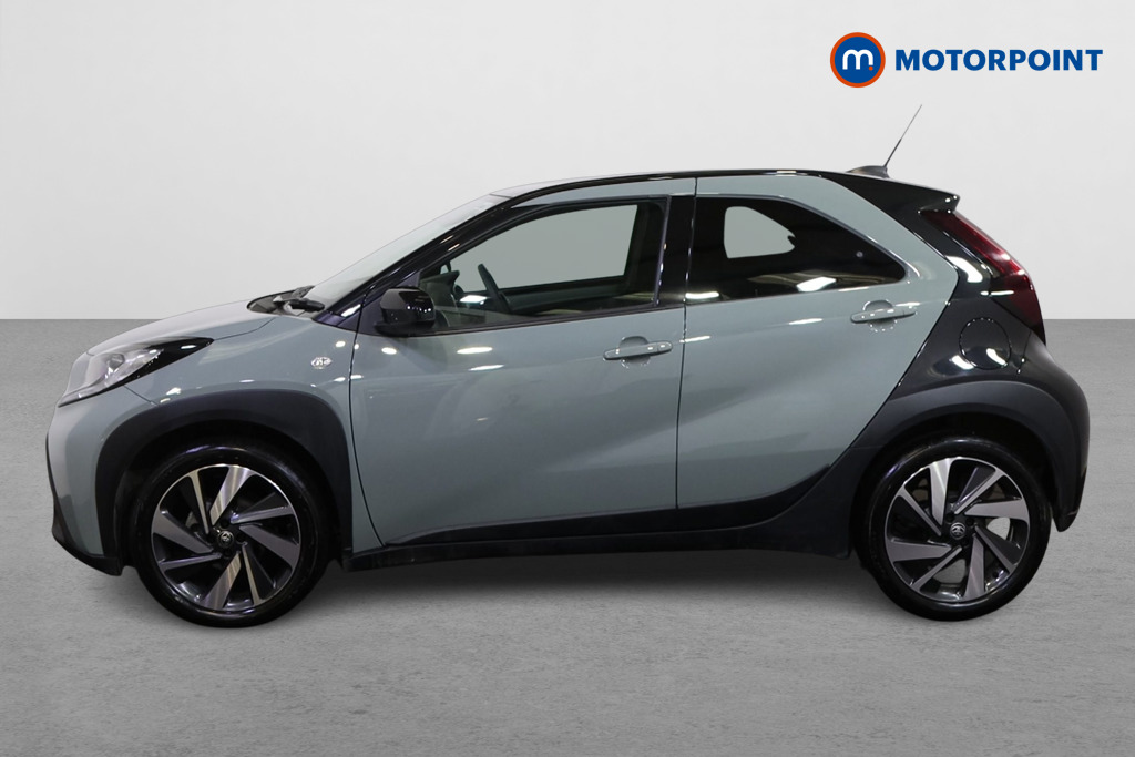 Toyota Aygo X Edge Manual Petrol Hatchback - Stock Number (1589838) - Passenger side