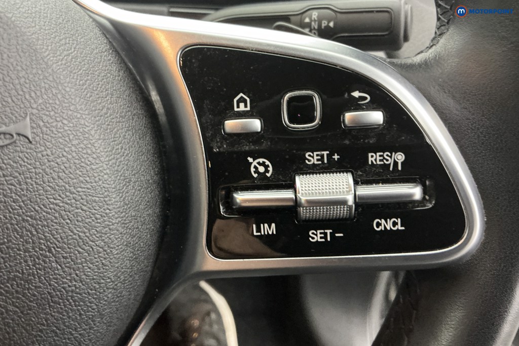 Mercedes-Benz EQA Sport Automatic Electric SUV - Stock Number (1589948) - 18th supplementary image