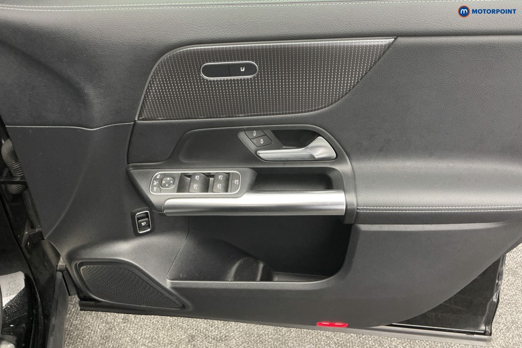 Mercedes-Benz EQA Sport Automatic Electric SUV - Stock Number (1589948) - 20th supplementary image