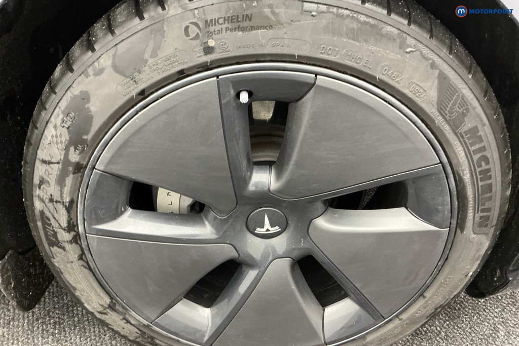 Tesla Model 3 Long Range Automatic Electric Saloon - Stock Number (1589952) - 30th supplementary image