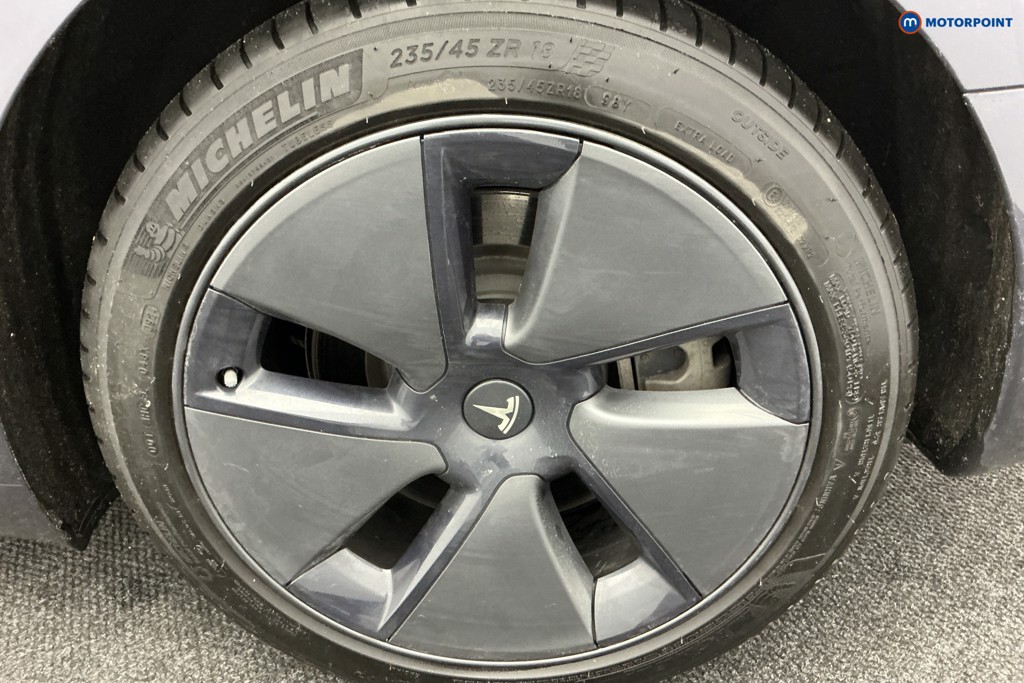Tesla Model 3 Long Range Automatic Electric Saloon - Stock Number (1589952) - 32nd supplementary image