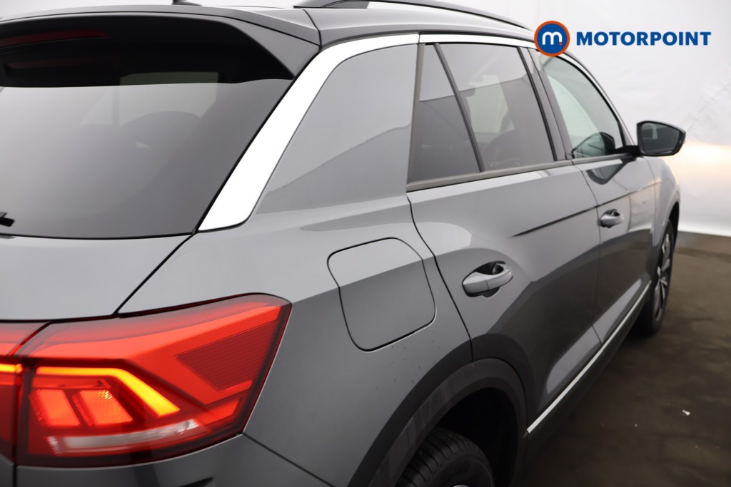 Volkswagen T-Roc Design Manual Petrol SUV - Stock Number (1590074) - 25th supplementary image