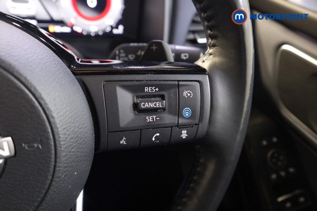 Nissan Qashqai Tekna Automatic Petrol SUV - Stock Number (1590542) - 4th supplementary image