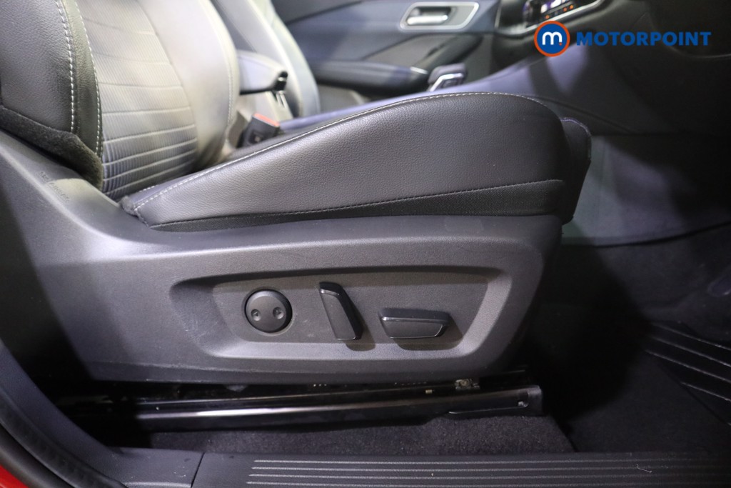 Nissan Qashqai Tekna Automatic Petrol SUV - Stock Number (1590542) - 14th supplementary image