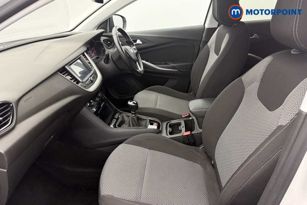 Vauxhall Grandland X Design Line Manual Petrol SUV - Stock Number (1590857) - 16th supplementary image