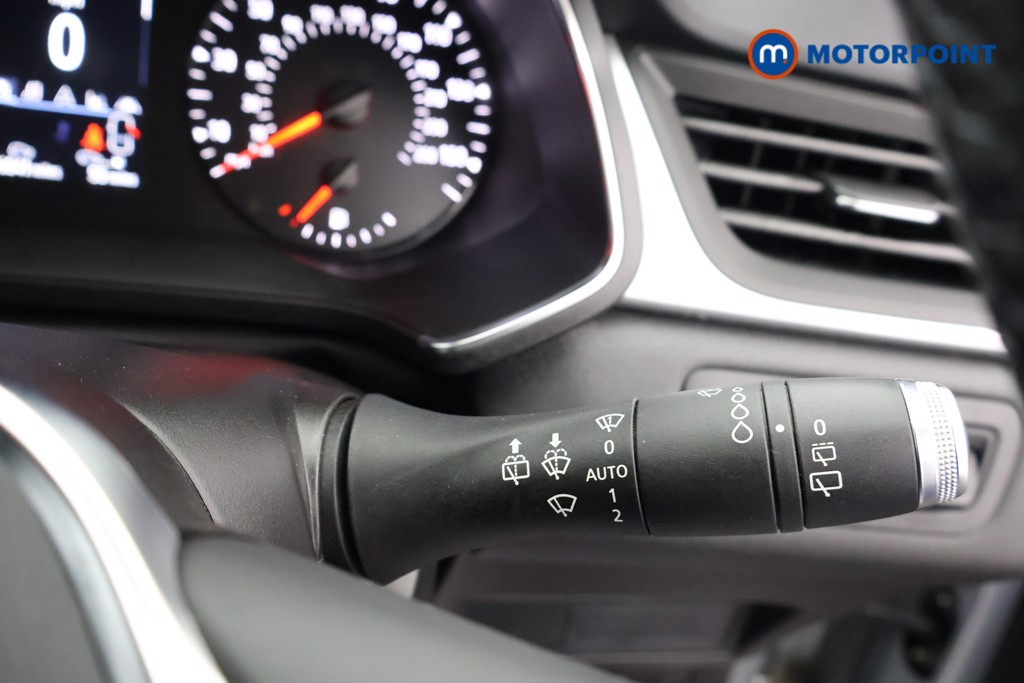 Renault Captur Iconic Manual Petrol SUV - Stock Number (1591003) - 6th supplementary image