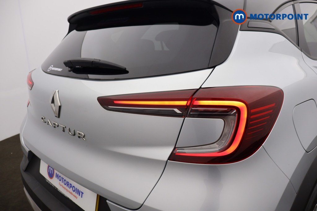 Renault Captur Iconic Manual Petrol SUV - Stock Number (1591003) - 22nd supplementary image