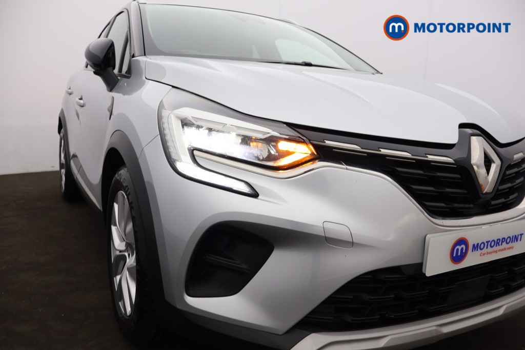 Renault Captur Iconic Manual Petrol SUV - Stock Number (1591003) - 26th supplementary image
