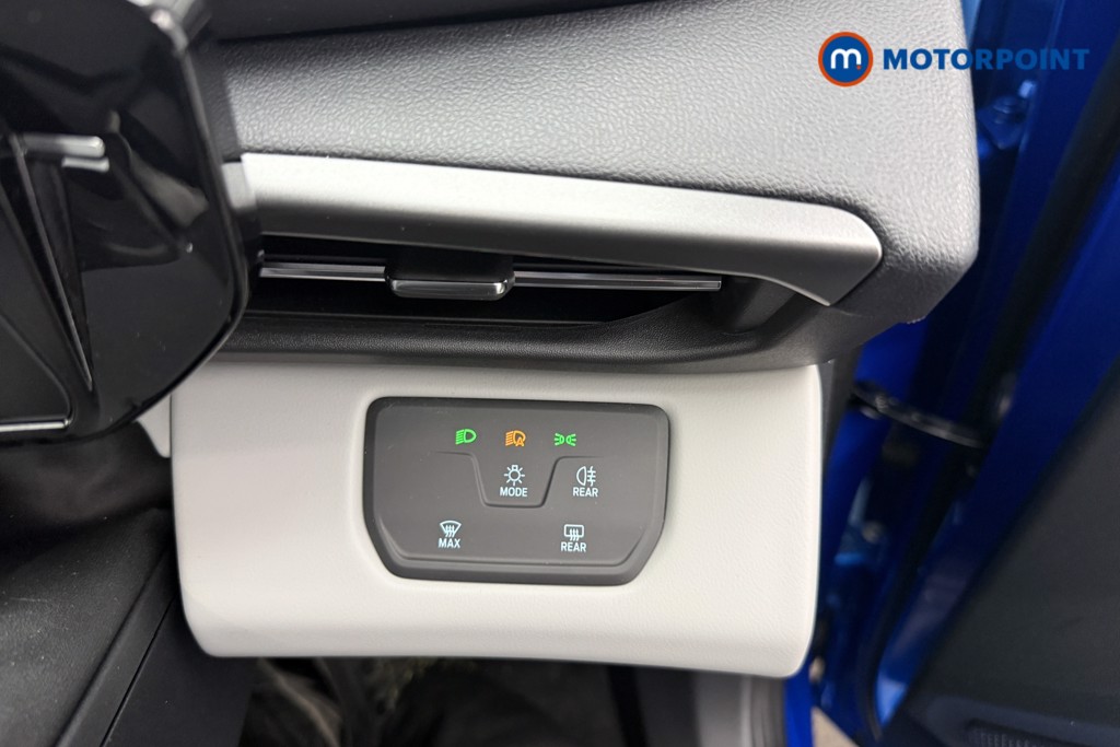 Ford Explorer Select Automatic Electric SUV - Stock Number (1591271) - 17th supplementary image