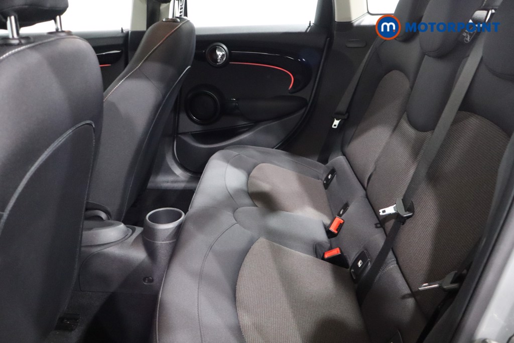 Mini Hatchback Cooper Classic Manual Petrol Hatchback - Stock Number (1591326) - 5th supplementary image