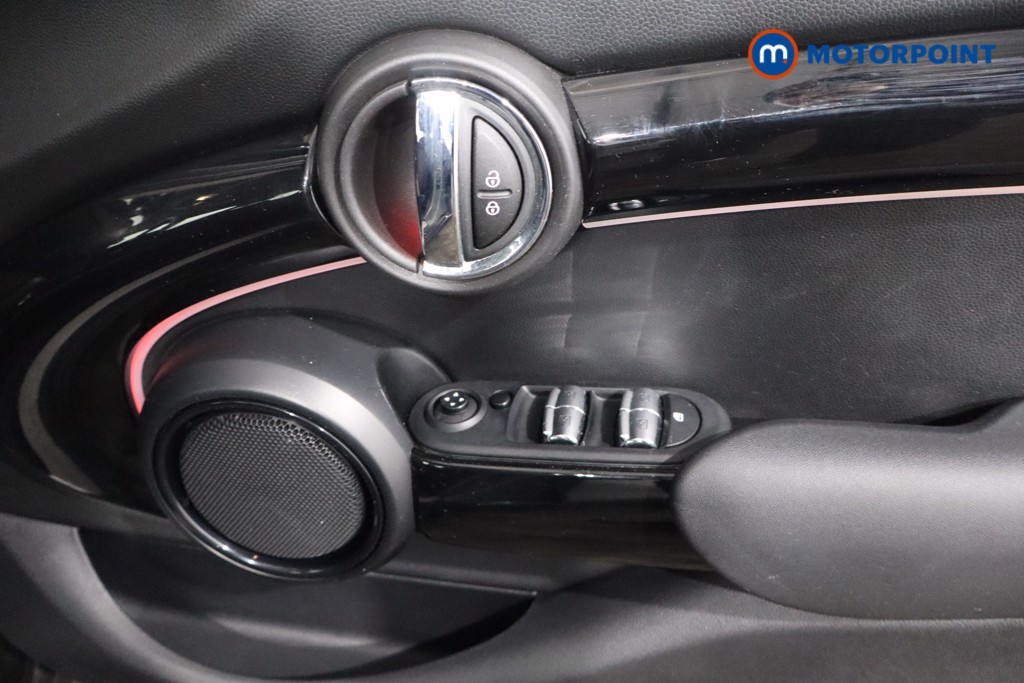 Mini Hatchback Cooper Classic Manual Petrol Hatchback - Stock Number (1591326) - 20th supplementary image