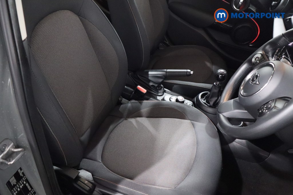 Mini Hatchback Cooper Classic Manual Petrol Hatchback - Stock Number (1591326) - 23rd supplementary image