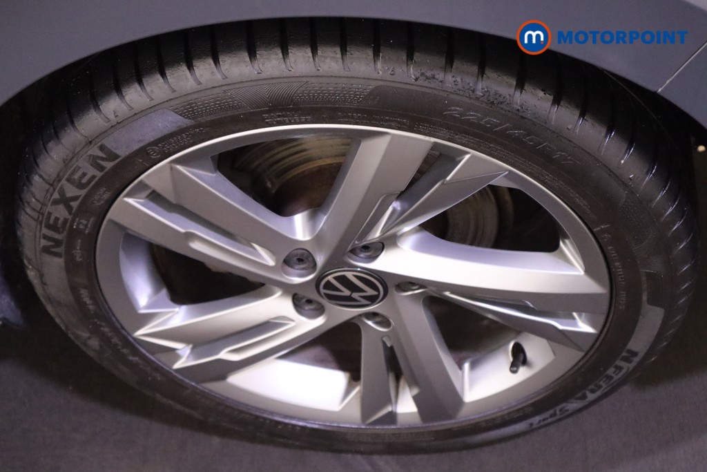 Volkswagen Golf R-Line Automatic Petrol Hatchback - Stock Number (1591563) - 10th supplementary image