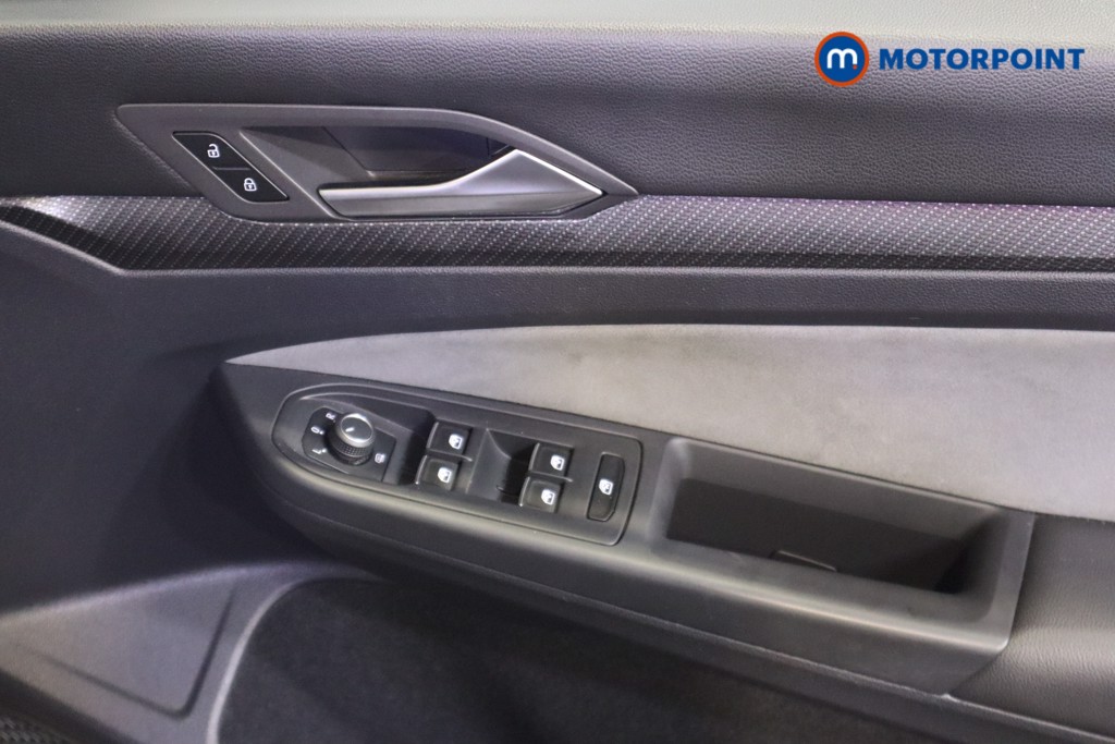 Volkswagen Golf R-Line Automatic Petrol Hatchback - Stock Number (1591563) - 15th supplementary image