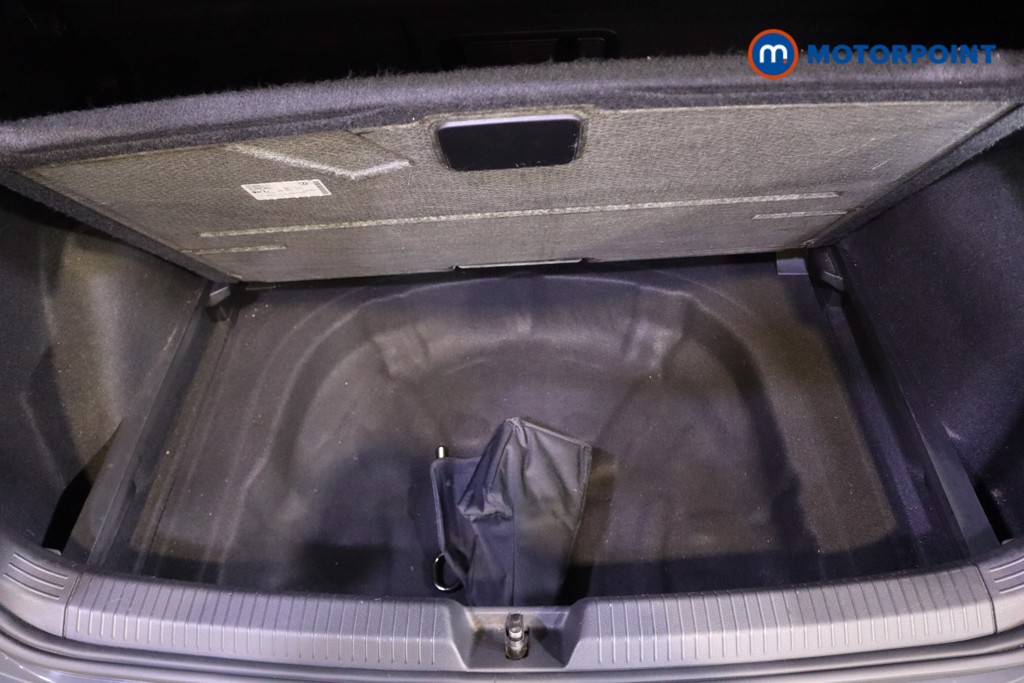 Volkswagen Golf R-Line Automatic Petrol Hatchback - Stock Number (1591563) - 30th supplementary image