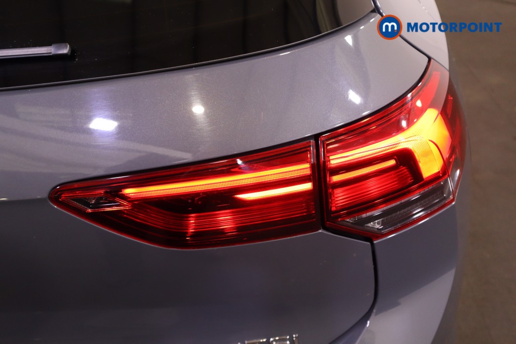 Volkswagen Golf R-Line Automatic Petrol Hatchback - Stock Number (1591563) - 32nd supplementary image