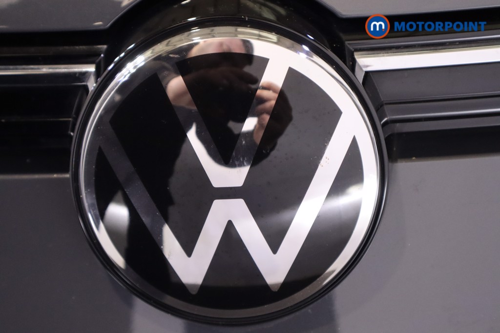 Volkswagen Golf R-Line Automatic Petrol Hatchback - Stock Number (1591563) - 37th supplementary image
