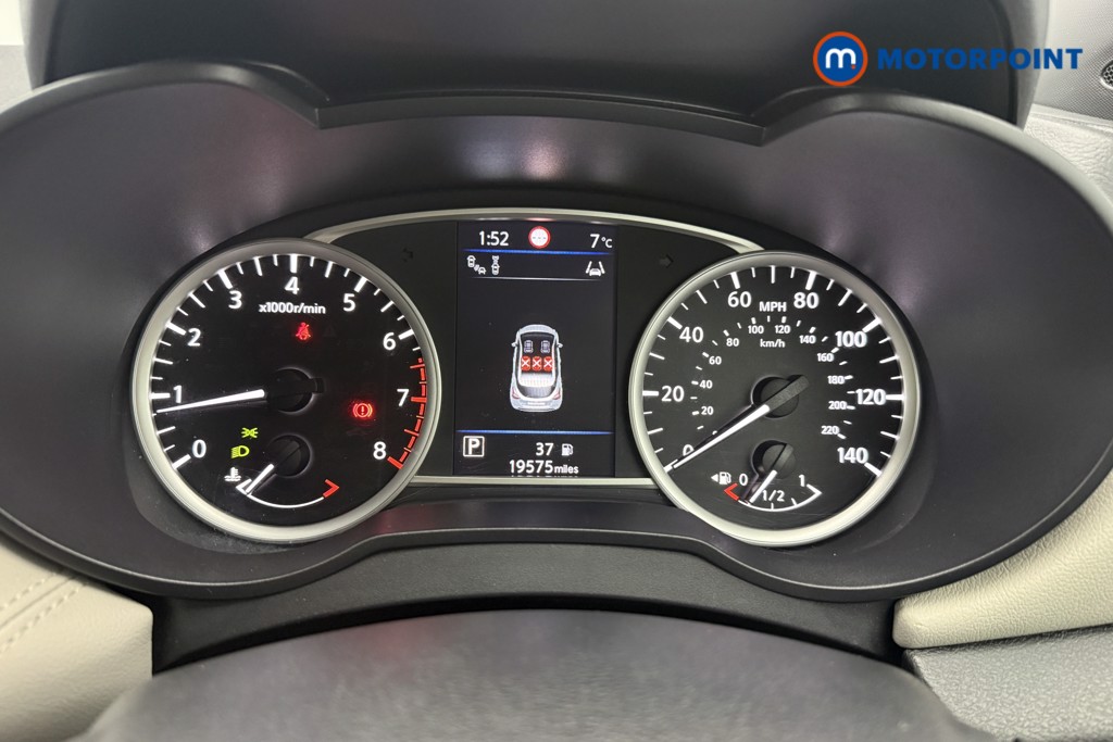 Nissan Micra Tekna Automatic Petrol Hatchback - Stock Number (1591772) - 6th supplementary image