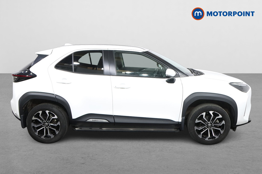 Toyota Yaris Cross Design Automatic Petrol-Electric Hybrid Estate - Stock Number (1558519) - Drivers side