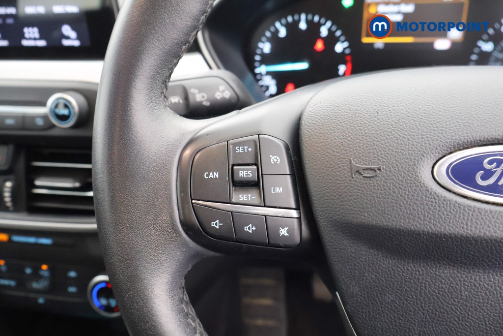 Ford Focus Zetec Manual Petrol Hatchback - Stock Number (1575766) - 2nd supplementary image