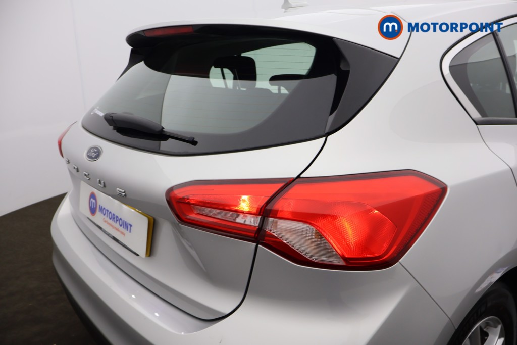 Ford Focus Zetec Manual Petrol Hatchback - Stock Number (1575766) - 23rd supplementary image