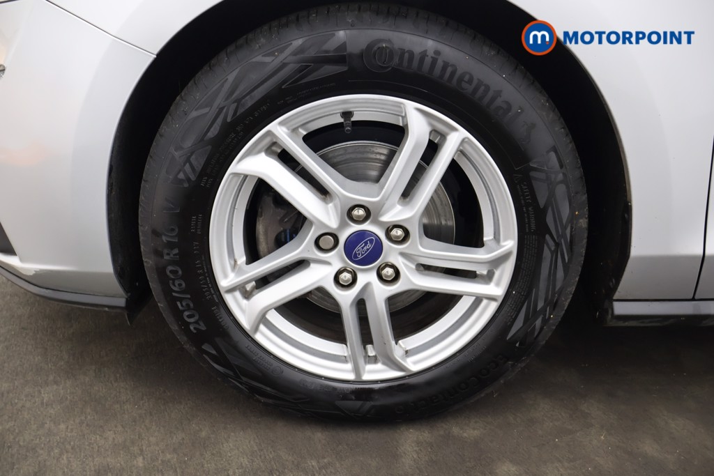 Ford Focus Zetec Manual Petrol Hatchback - Stock Number (1575766) - 28th supplementary image