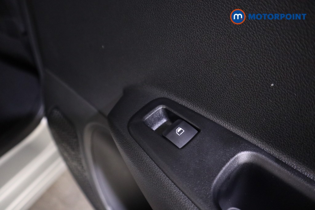 Hyundai I10 Premium Automatic Petrol Hatchback - Stock Number (1579678) - 15th supplementary image