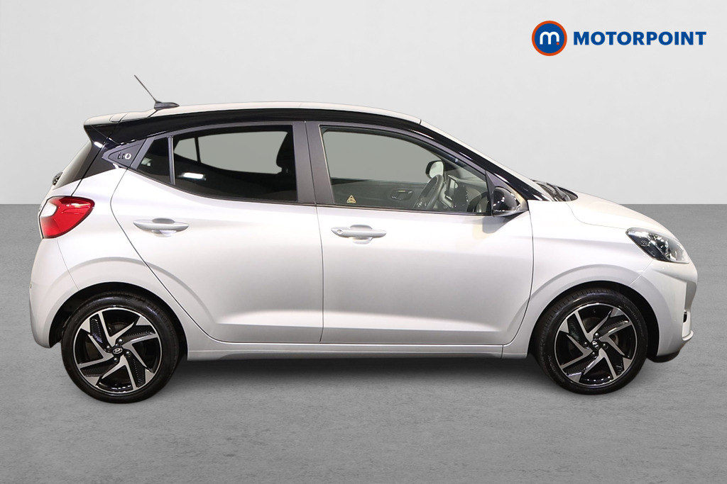 Hyundai I10 Premium Automatic Petrol Hatchback - Stock Number (1579678) - Drivers side