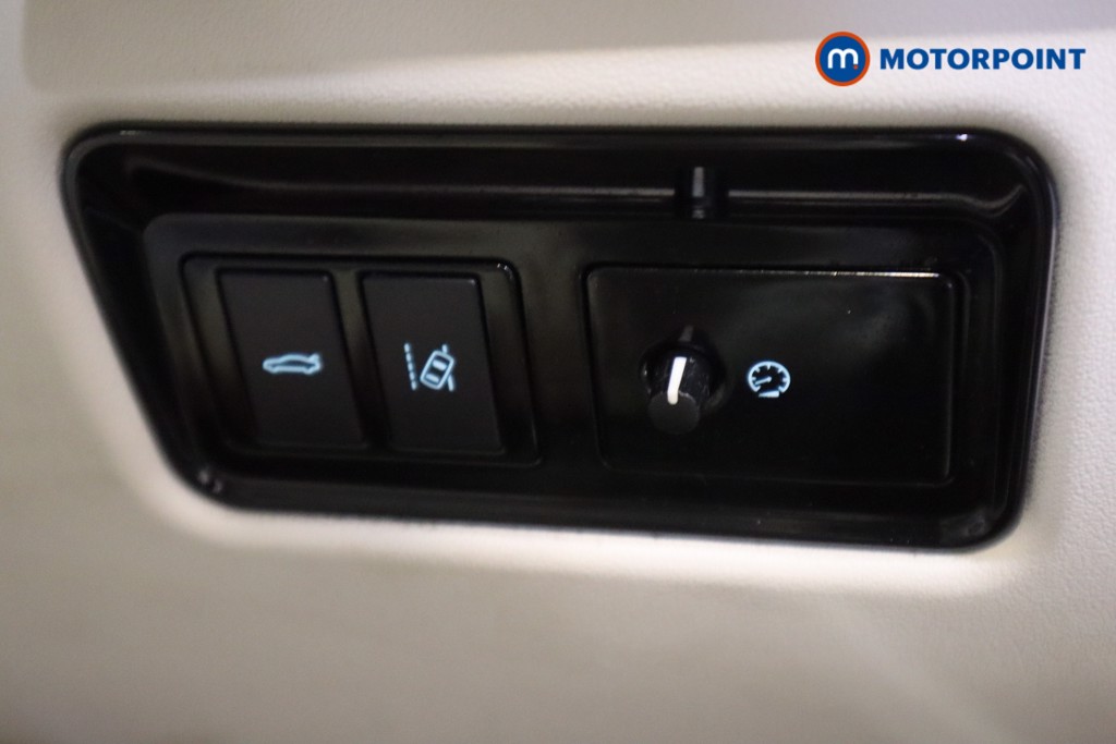 Jaguar XF Prestige Automatic Diesel Saloon - Stock Number (1580403) - 12th supplementary image