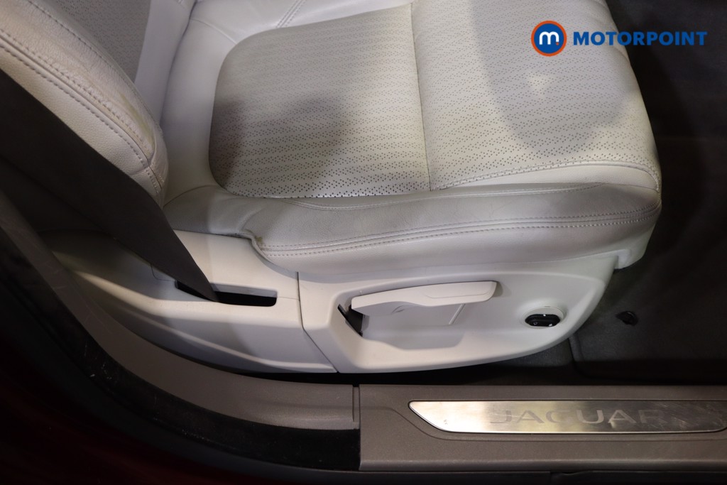 Jaguar XF Prestige Automatic Diesel Saloon - Stock Number (1580403) - 16th supplementary image