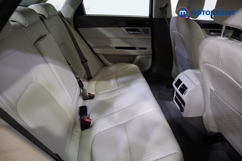 Jaguar XF Prestige Automatic Diesel Saloon - Stock Number (1580403) - 18th supplementary image