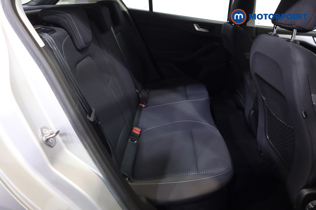 Ford Focus Zetec Automatic Petrol Hatchback - Stock Number (1584077) - 7th supplementary image