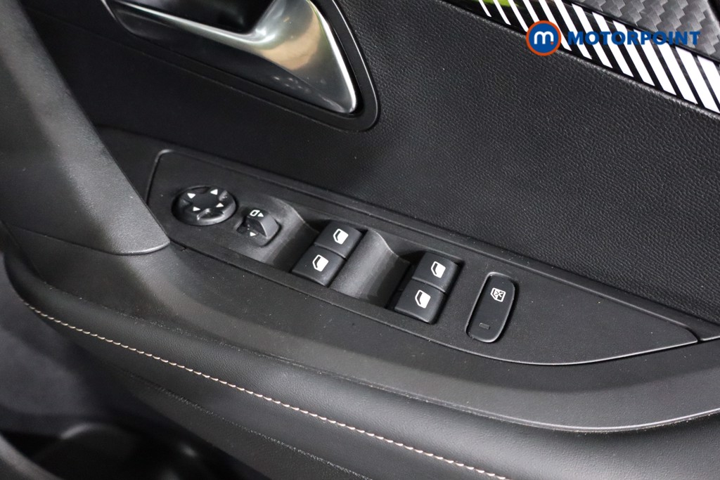 Peugeot 2008 Allure Manual Petrol SUV - Stock Number (1584318) - 9th supplementary image