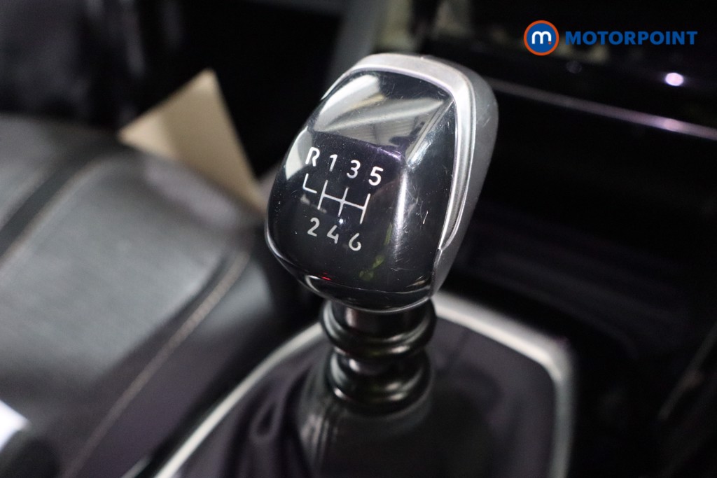Peugeot 2008 Allure Manual Petrol SUV - Stock Number (1584318) - 12th supplementary image