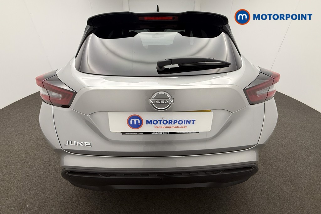 Nissan Juke N-Connecta Automatic Petrol SUV - Stock Number (1585120) - 9th supplementary image