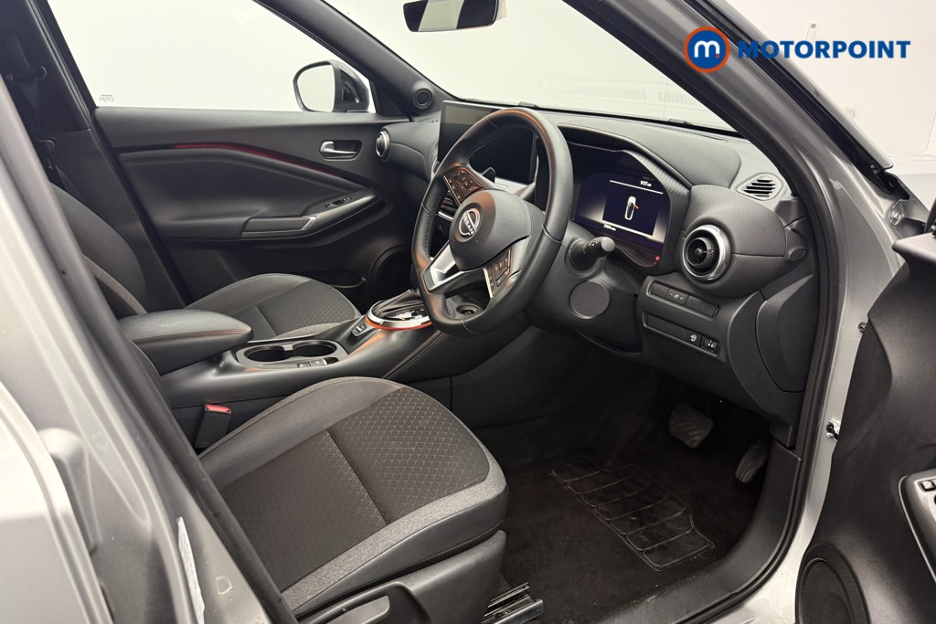 Nissan Juke N-Connecta Automatic Petrol SUV - Stock Number (1585120) - 11th supplementary image