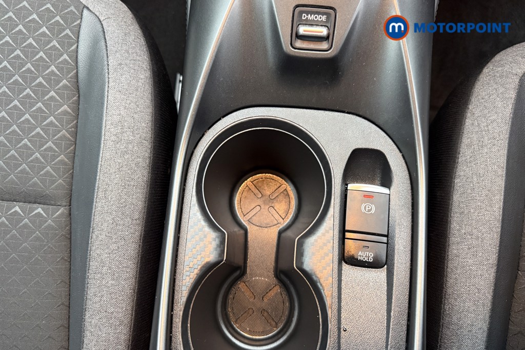 Nissan Juke N-Connecta Automatic Petrol SUV - Stock Number (1585120) - 14th supplementary image