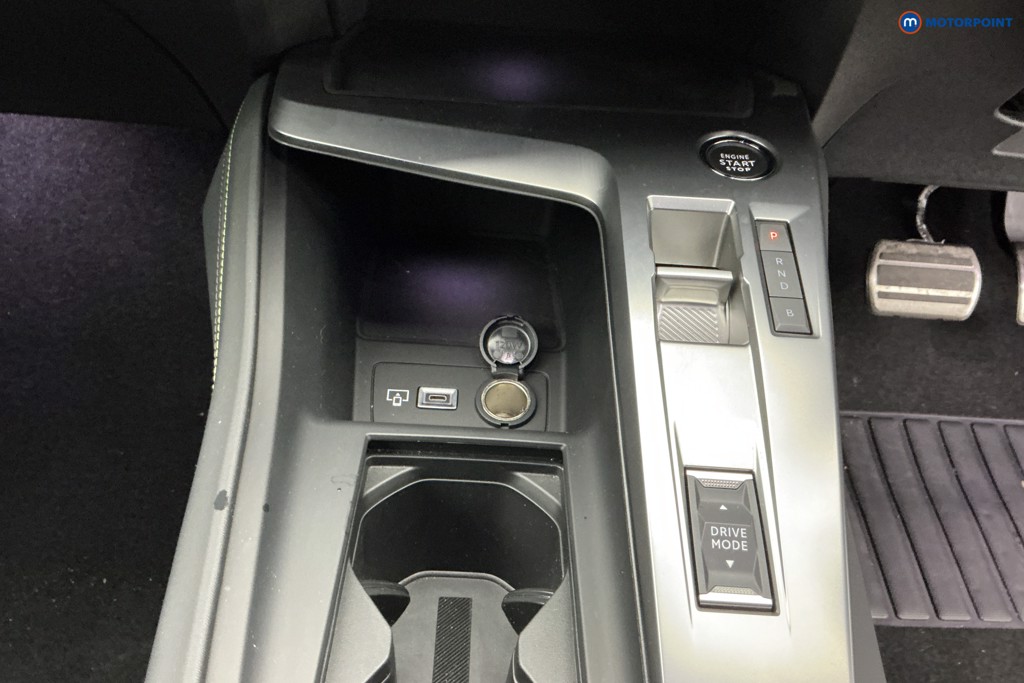 Peugeot 308 GT Automatic Petrol Plug-In Hybrid Estate - Stock Number (1585323) - 14th supplementary image