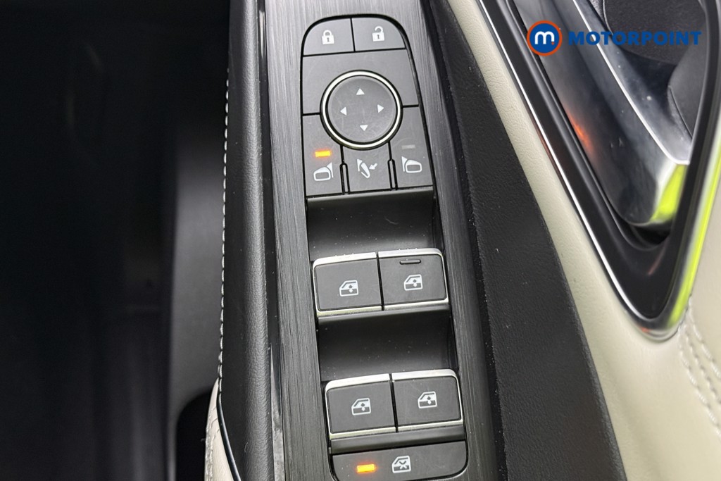 Nissan Qashqai Tekna Automatic Petrol SUV - Stock Number (1585478) - 33rd supplementary image