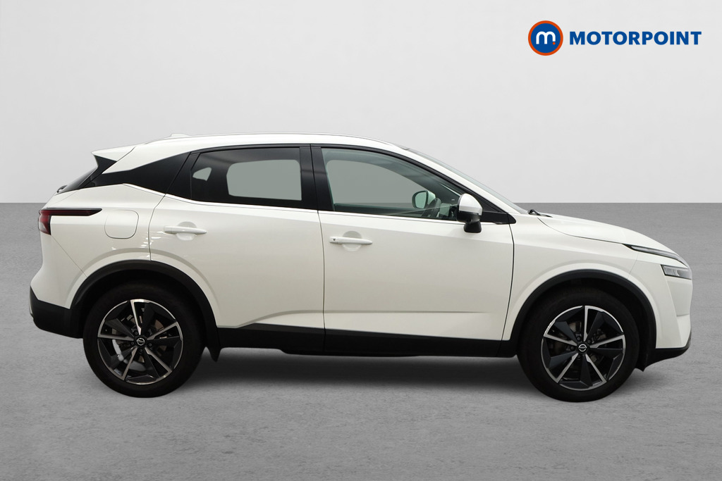 Nissan Qashqai Tekna Automatic Petrol SUV - Stock Number (1585478) - Drivers side