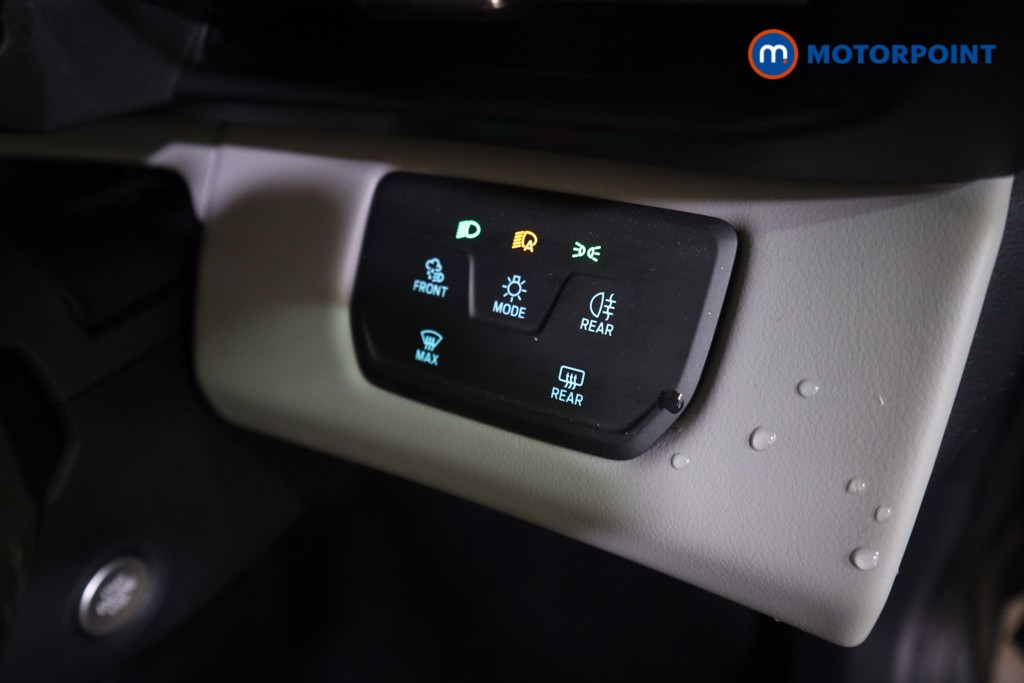 Ford Explorer Premium Automatic Electric SUV - Stock Number (1586078) - 9th supplementary image